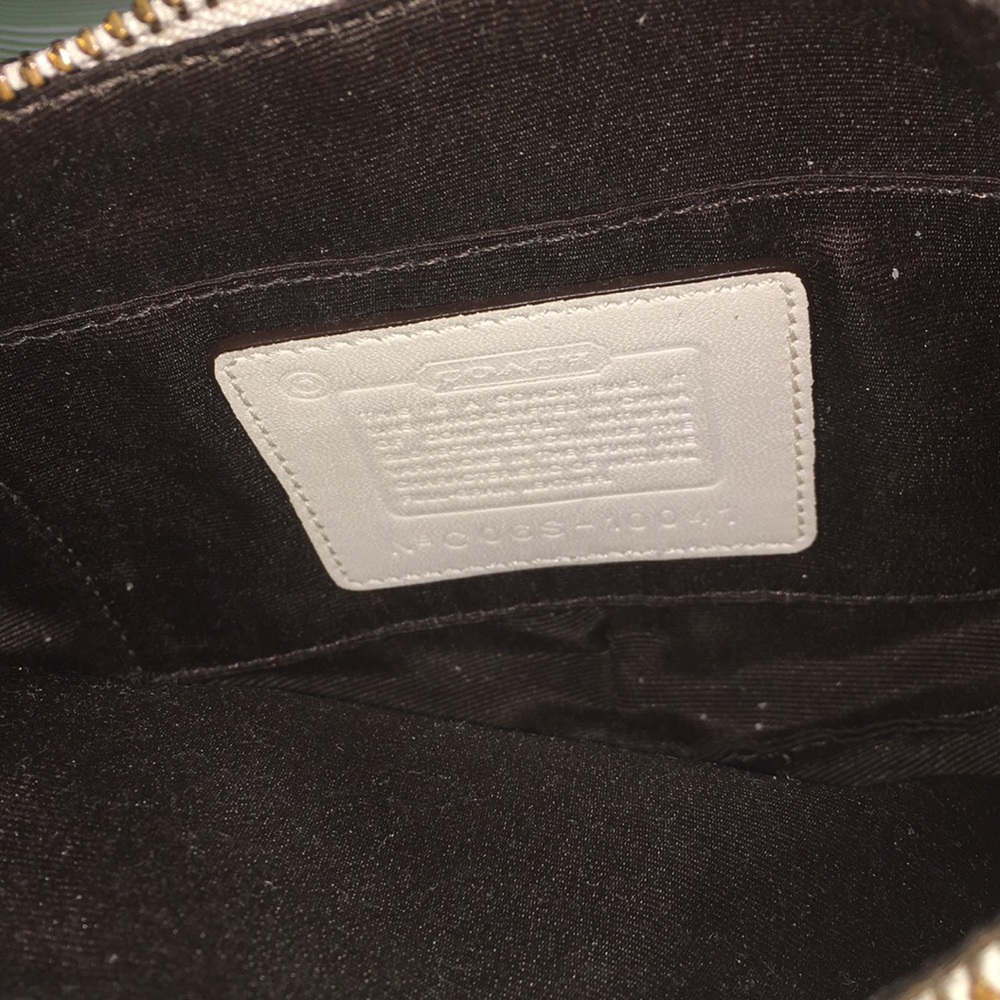 VINTAGE COACH SMALL KIDNEY SHAPE BAG - Picture 3 of 7